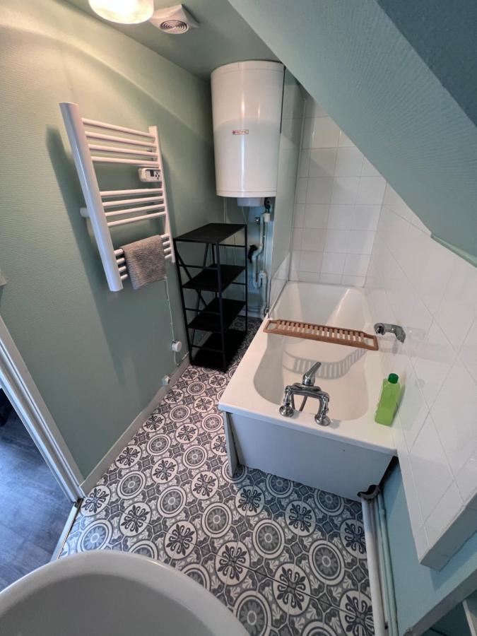 L'ancre Bleue Apartment *